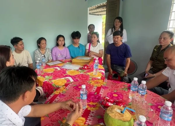 Một nữ NSƯT bỏ 80 triệu xây nhà cho người nghèo, lên tiếng việc không đưa tiền cho chủ nhà