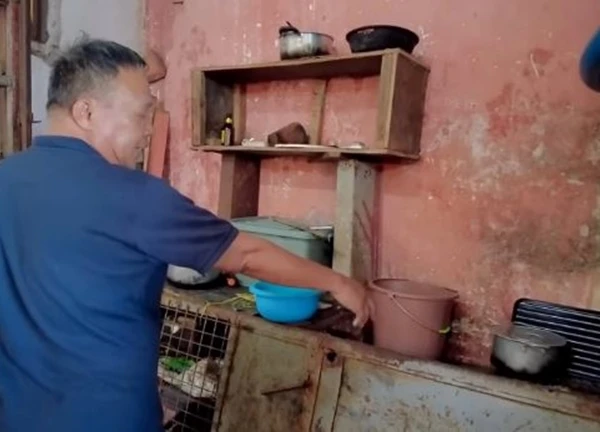 Bên trong nơi được gọi là "lò luyện team châu Phi" mà Quang Linh Vlogs từng ở khi mới sang Angola