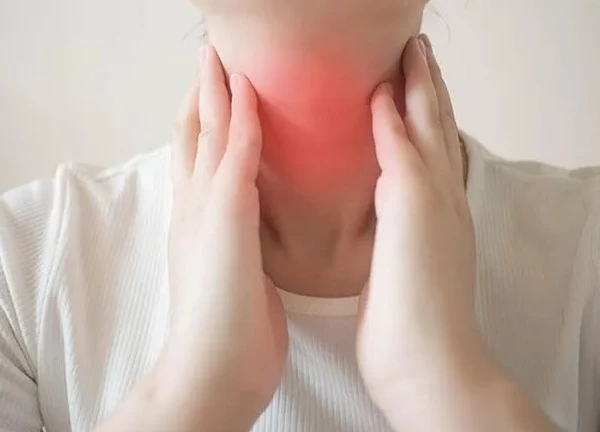 Nguyên nhân phụ nữ dễ mắc bệnh lý tuyến giáp