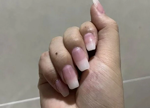 Xôn xao lần đi làm nail trị giá 1,2 triệu đang khiến cả cõi mạng "bật khóc"