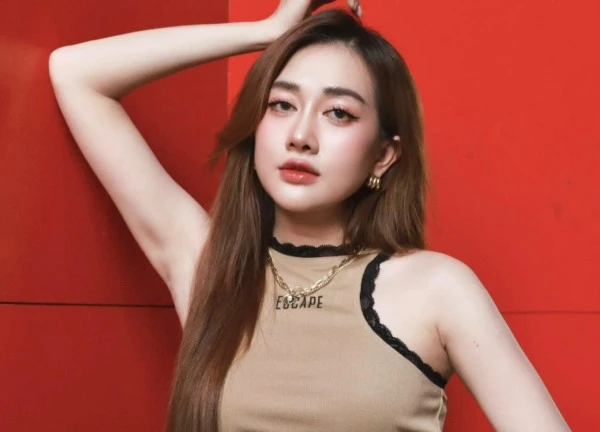 Vụ Phan Đạt đăng đàn tố đồng nghiệp: Phương Lan xin lỗi, làm rõ thái độ với 3 sao Vbiz