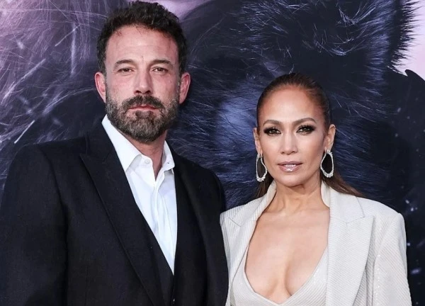 Jennifer Lopez thừa nhận tan vỡ, suy sụp và bế tắc khi ly hôn Ben Affleck