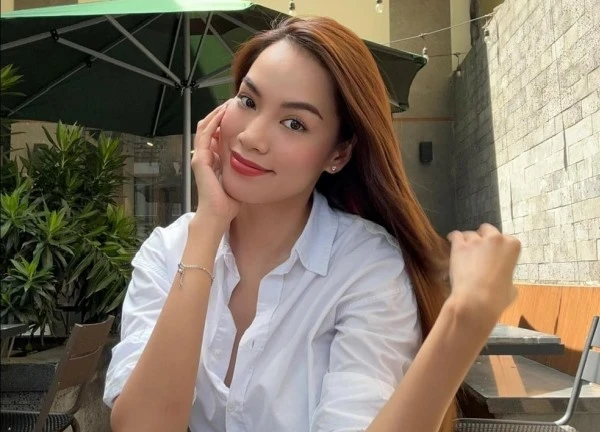 Hoa hậu Vbiz phản ứng khi bị chê flop, nhan sắc già nua