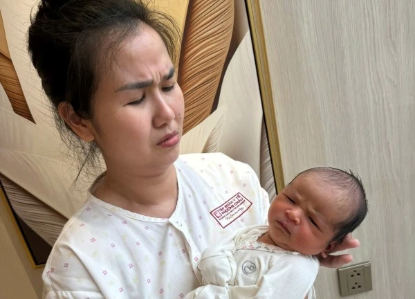 Võ Hạ Trâm tiết lộ hành trình vượt cạn lần 2: "Đi sinh như đi nghỉ dưỡng"