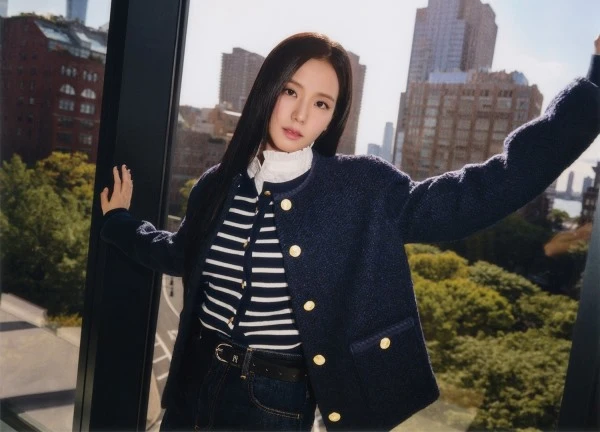 Jisoo (BLACKPINK) bị chỉ trích lười biếng