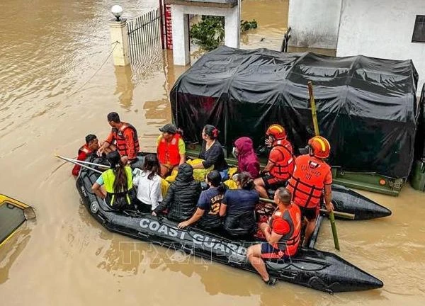 Bốn nước Đông Nam Á hỗ trợ Philippines khắc phục thiệt hại sau bão Trami