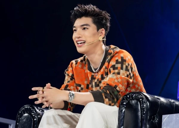 Câu trả lời về việc tại sao HIEUTHUHAI được ngồi ghế giám khảo Rap Việt