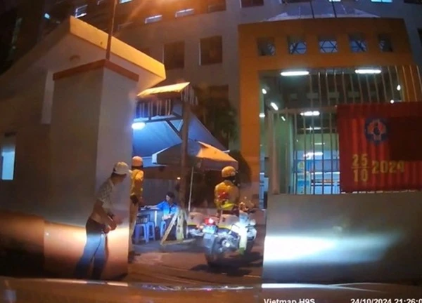 Mưa lời khen CSGT TP.HCM mở đường đưa sản phụ đi cấp cứu