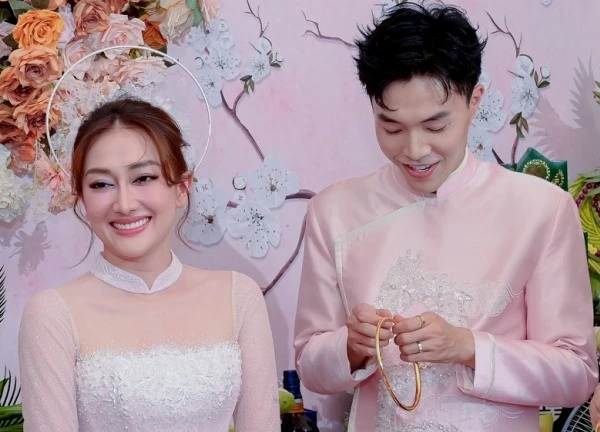 Phương Lan tiết lộ thông tin sốc căn nhà được gia đình Phan Đạt tặng trong lễ cưới?