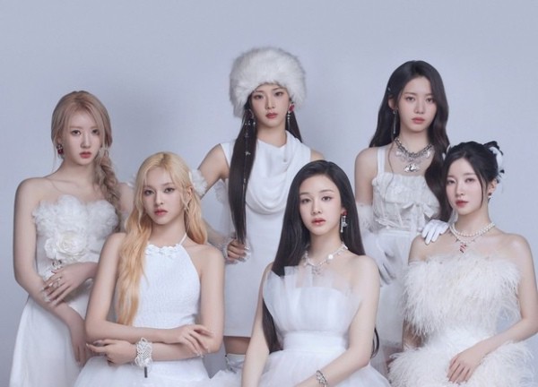 Teddy quyết tâm ra mắt nhóm nữ cạnh tranh với YG, thực tập sinh gây sốt vì khí chất y như BLACKPINK!