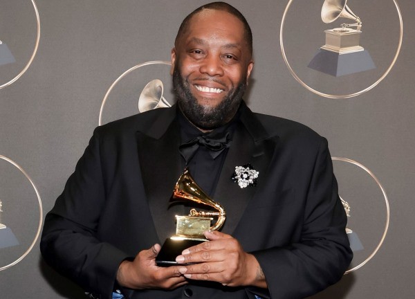 Nóng: 1 sao nam bị cảnh sát bắt giữ khẩn, còng tay áp giải ngay sau khi nhận 3 giải Grammy