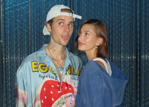 Hailey Baldwin nói gì về tin đồn "cắm sừng" Justin Bieber, ngoại tình với tỷ phú?
