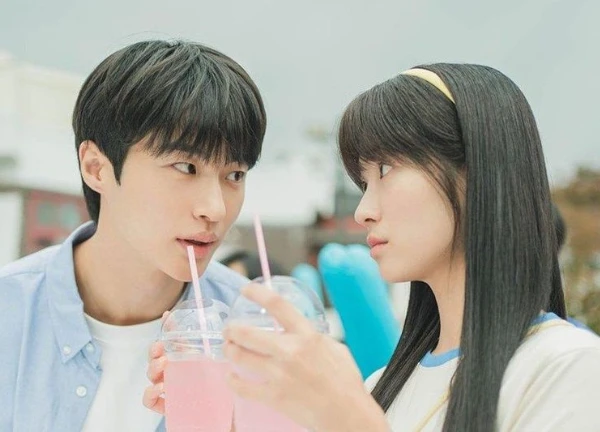Lovely Runner của Byeon Woo Seok gây tranh cãi vì "thiếu tôn trọng" Jonghyun (SHINee)?