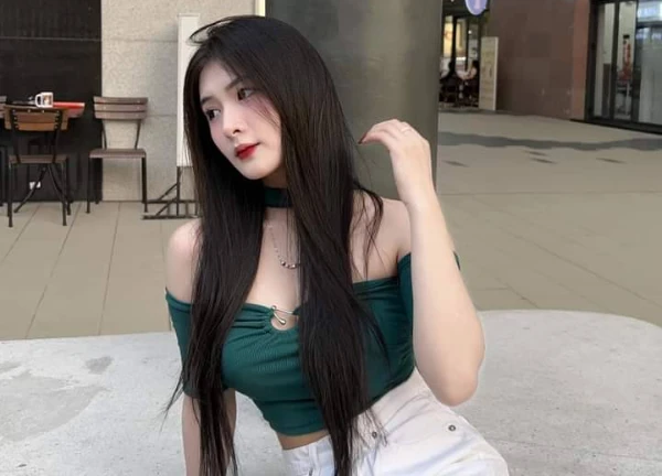 Quỳnh Alee và Gấm Kami bất ngờ lấn sân cuộc thi nhan sắc