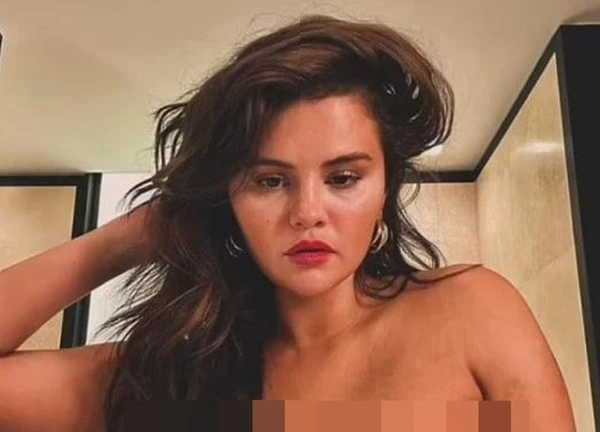 Selena Gomez "burned" the internet with her eye-catching photo, which she quickly deleted after a few minutes