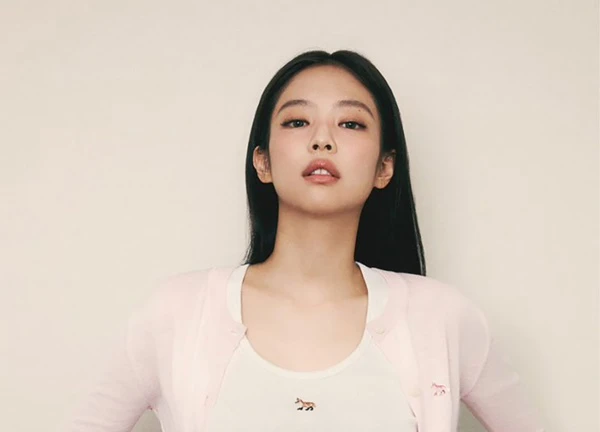 Jennie tung "cú lừa" Cá tháng tư, phủ nhận comeback vì bị BLACKPINK cản trở