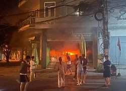 Quang Tri: Bank transaction room burns overnight, police investigate