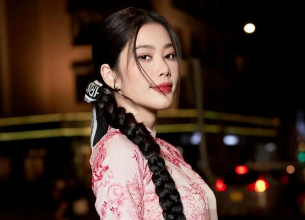 Vừa nhận mức phạt nặng lần 2, Nam Em tuyên bố sẽ trở lại showbiz