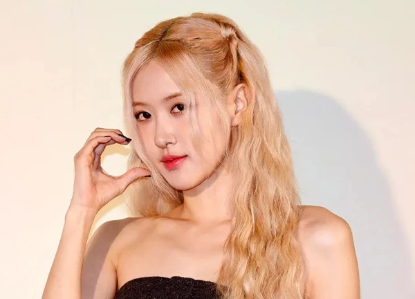 Rosé (BLACKPINK) lên đời, gác lại sự nghiệp âm nhạc vì danh phận mới quyền lực