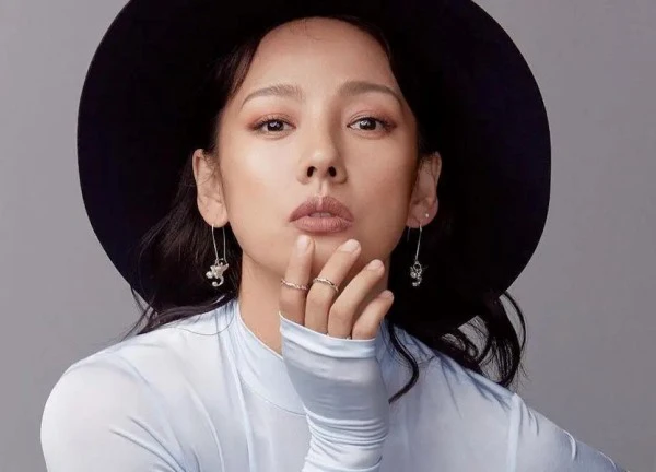 "Nữ hoàng gợi cảm" Lee Hyori từ bỏ ước mơ làm mẹ
