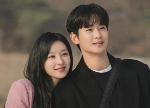 Queen of Tears: Trọn vẹn loạt cảnh hôn sâu của Kim Soo Hyun - Kim Ji Won tung ra