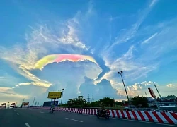 Lý giải hiện tượng mây ngũ sắc trên bầu trời TP.HCM, có phải sắp có "điềm xấu"?