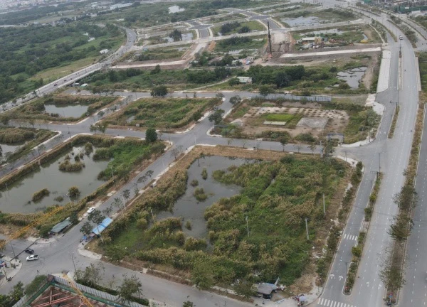 Cứ đà này, giá đất tại TP.HCM sẽ đắt ngang Hồng Kông