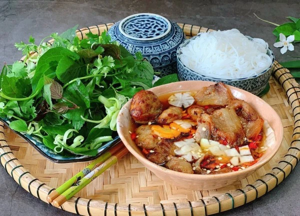 Địa chỉ thưởng thức bún chả ngon chuẩn vị ở TP.HCM