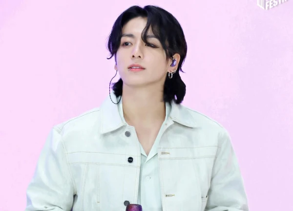 Jung Kook ra nhạc cho vui, không cần quảng bá cũng đủ vượt mặt anh trưởng nhóm!