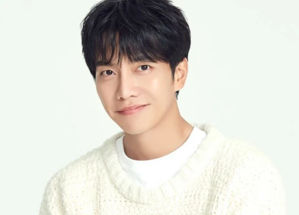 Lee Seung Gi sau khi lâm cảnh khủng hoảng nghiêm trọng nhất sự nghiệp vì bê bối của bố vợ