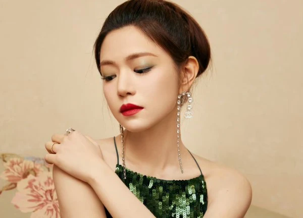 "Thật không hiểu nổi vì sao Trần Nghiên Hy lại được tung hô là 'ngọc nữ' suốt bao năm qua?"