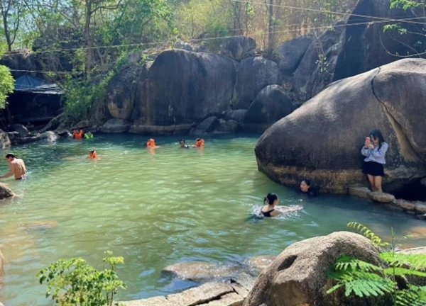 Suối Đá, suối Tiên - Điểm đến thú vị tại Bà Rịa - Vũng Tàu