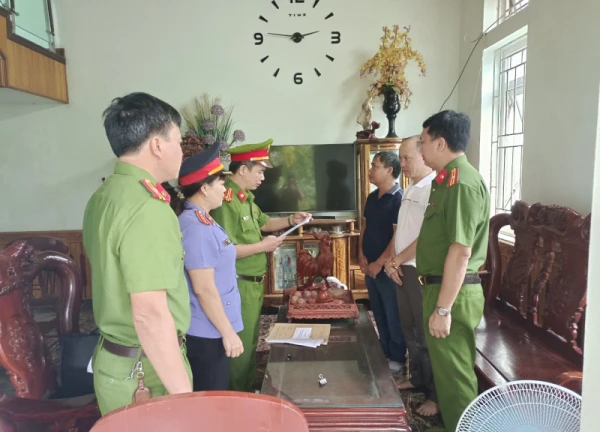 Giám đốc và kế toán cùng bị bắt vì trốn thuế hơn 10 tỷ đồng