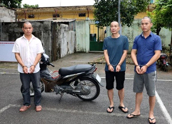 Hé lộ thủ đoạn trộm cắp tài sản tại các công ty của nhóm đối tượng người nước ngoài