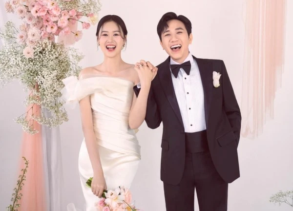 Diễn viên Anh Đức hoãn đám cưới đến tháng 9