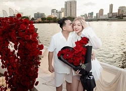 "Fried egg hot girl" Tran Thanh Tam accepted a marriage proposal from her CEO boyfriend on a yacht