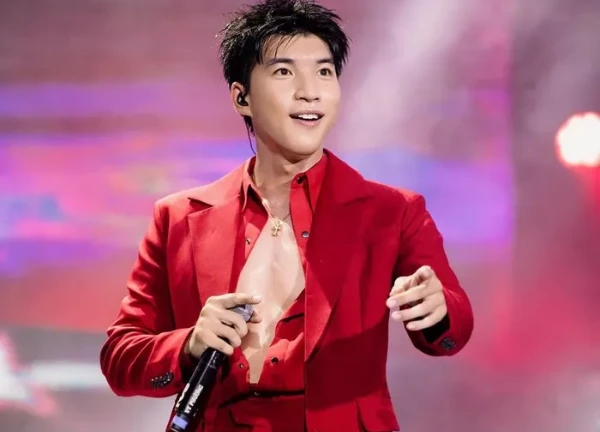 Nam rapper đẹp trai, nhiều fan, có người yêu xinh như hoa hậu là ai?