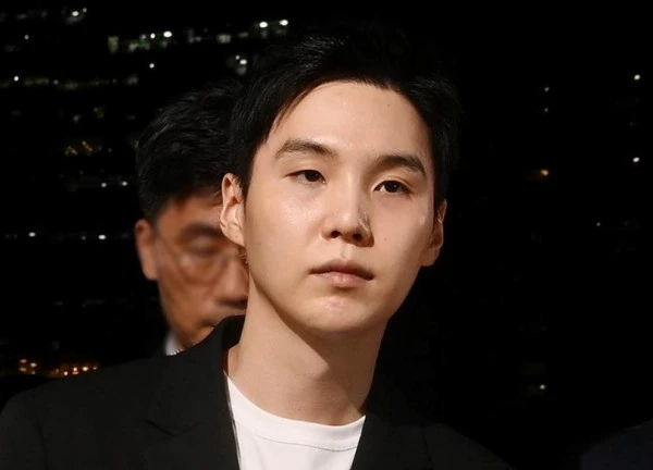 Suga BTS bị phạt 281 triệu đồng vì say rượu lái xe