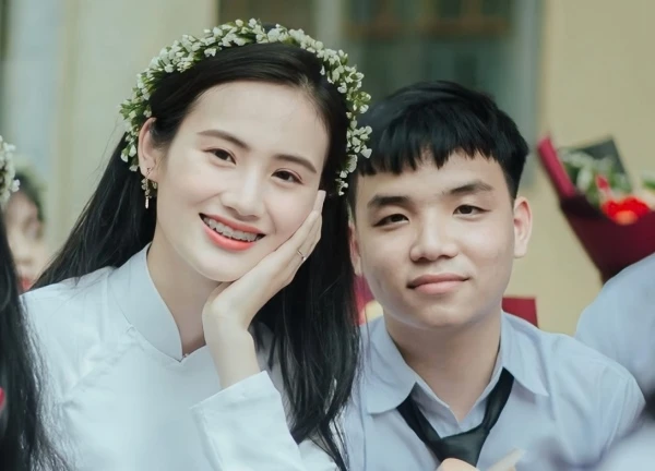 Sao Việt 6/9: Hoa hậu Ý Nhi khoe ảnh thời thanh xuân vườn trường với bạn trai