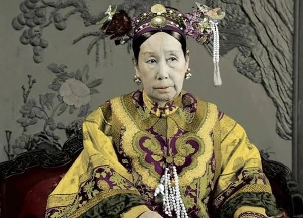 Empress Dowager Tu Xi just woke up and immediately "destroyed" the eunuch and the courtesan, the reason was extremely terrifying