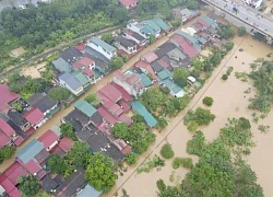 Miền Bắc ngập trong nước lũ, xé lòng lời kêu cứu, nhà 2 tầng cũng không thoát