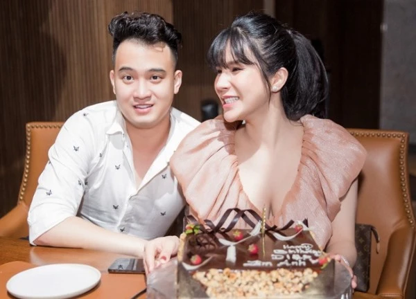 Câu trả lời chính thức vụ Diệp Lâm Anh và chồng cũ cùng ăn tối sau phiên đấu giá 120 triệu