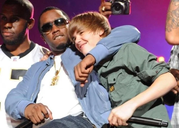 Có thật là Justin Bieber "đánh mất bản thân tại buổi tiệc của Diddy để đổi lấy siêu xe Ferrari, tiền tài và danh vọng"?