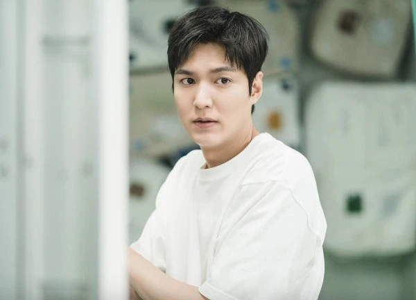 Phim có Lee Min Ho và loạt sê ri Hàn đình đám mở màn năm 2025