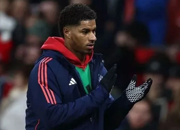 Rashford gửi thông điệp 9 từ tới NHM MU