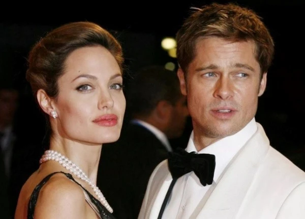 Brad Pitt và Angelina Jolie tốn 2 triệu USD để theo đuổi vụ ly hôn 8 năm