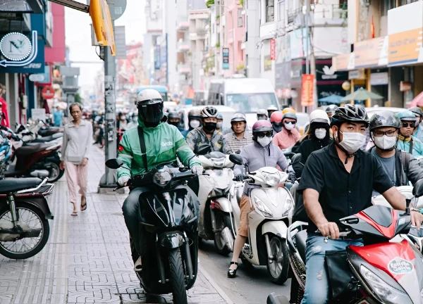 TP.HCM "thất thủ": Phạt "kịch khung" vẫn không ngăn được "quái xế" lộng hành?