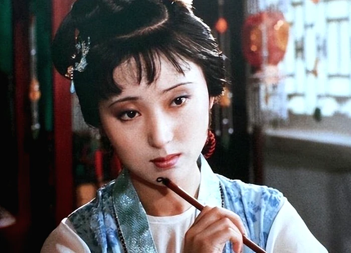 "Lâm Đại Ngọc kinh điển nhất" bị chê tơi tả đến "xám mặt" nhưng vẫn được nhận vai vì lý do không ai đỡ nổi!