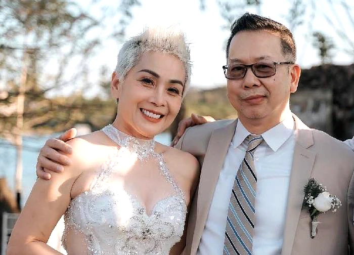 National mother-in-law Hanh Nguyen registered with her ex-husband and best friend, declaring her irony