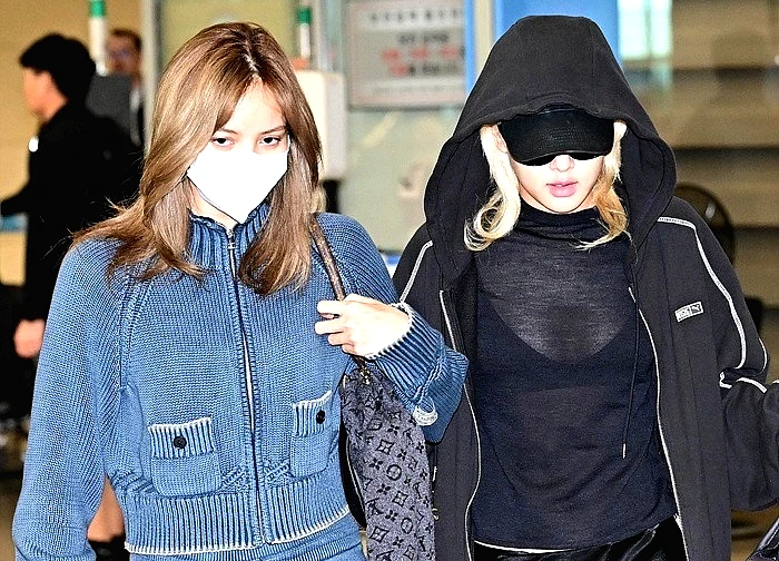 Rosé khoác tay Lisa (BLACKPINK) về nước, thái độ gây chú ý sau ồn ào bị ghẻ lạnh